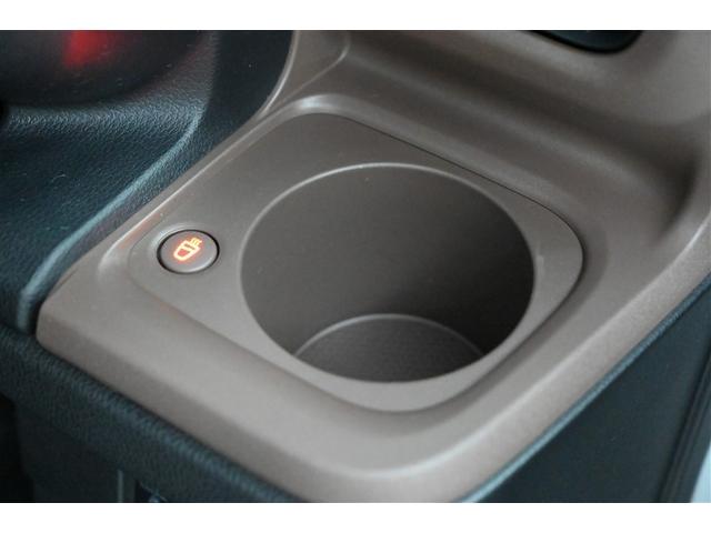 ムーヴキャンバス セオリーＧ　ＩＳＴＯＰ　ナビＴＶ　衝突軽減ブレーキ　ＬＥＤヘッド　横滑り防止機能　両側オートスライドドア　Ｂカメラ　フルセグＴＶ　ベンチシート　サイドエアバッグ　ミュージックプレイヤー接続可　イモビライザー（32枚目）