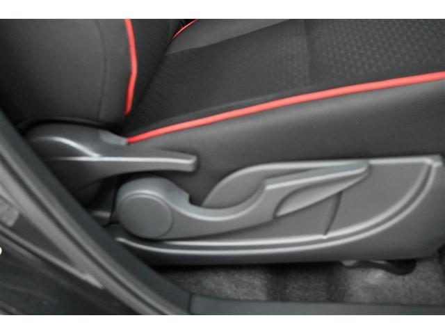 ライズ Ｚ　衝突軽減Ｂ　定期点検記録簿　Ｂカメラ　ＬＥＤライト　フルセグＴＶ付　クルーズコントロール　スマートキー　ＡＣ　ＴＶ　アルミホイール　イモビ　ＥＴＣ車載器　キーレス　サイドカーテンエアバック　ＡＢＳ（12枚目）