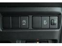 ■アイドリングストップシステムOFFスイッチ、■パワースライドドアスイッチ(運転席側)、■光軸調整ダイヤル 装備