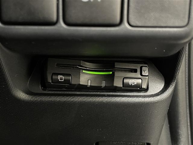 アクア Ｇ　バックモニタ　セキュリティー　メンテナンスノート　デュアルエアバック　ナビＴＶ　ＨＤＤナビゲーション　ＬＥＤ　パワーウィンドウ　サイドエアバッグ　地デジ　ＥＳＣ　ＡＴエアコン　ＡＢＳ　アルミ　ＥＴＣ（9枚目）