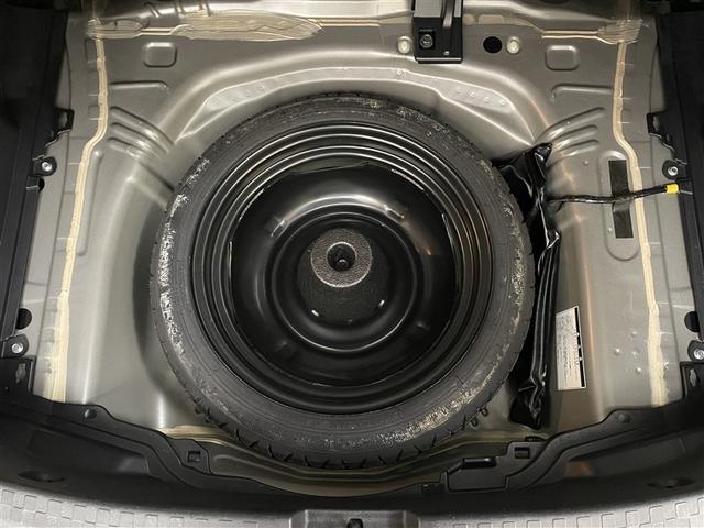 アクア Ｇ　バックモニタ　セキュリティー　メンテナンスノート　デュアルエアバック　ナビＴＶ　ＨＤＤナビゲーション　ＬＥＤ　パワーウィンドウ　サイドエアバッグ　地デジ　ＥＳＣ　ＡＴエアコン　ＡＢＳ　アルミ　ＥＴＣ（32枚目）