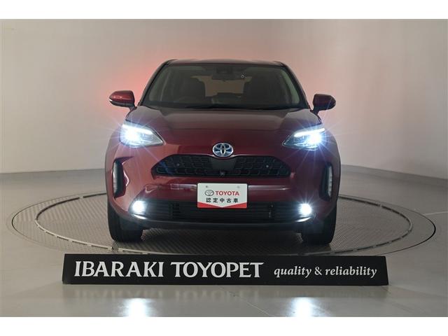 ヤリスクロス ハイブリッドＺ　ドライブレコーダ　インテリジェントキー　アルミホイル　ＬＥＤライト　リアカメラ　クルーズコントロール　整備記録簿　横滑り防止システム　ナビＴＶ　メモリーナビゲーション　電動シ－ト　パワステ　キーフリー（8枚目）