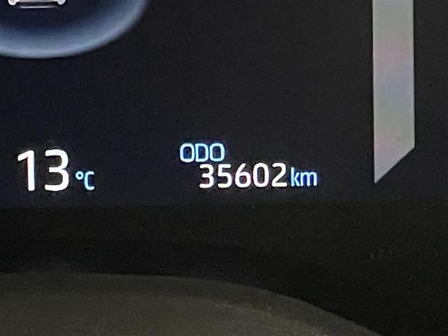 ヤリスクロス ハイブリッドＺ　ドライブレコーダ　インテリジェントキー　アルミホイル　ＬＥＤライト　リアカメラ　クルーズコントロール　整備記録簿　横滑り防止システム　ナビＴＶ　メモリーナビゲーション　電動シ－ト　パワステ　キーフリー（10枚目）