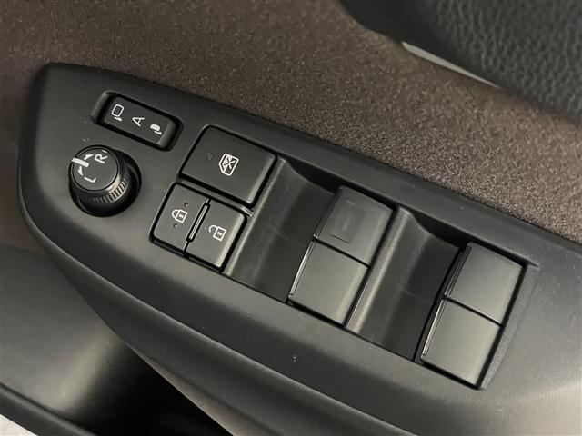 ヤリスクロス ハイブリッドＺ　ドライブレコーダ　インテリジェントキー　アルミホイル　ＬＥＤライト　リアカメラ　クルーズコントロール　整備記録簿　横滑り防止システム　ナビＴＶ　メモリーナビゲーション　電動シ－ト　パワステ　キーフリー（35枚目）