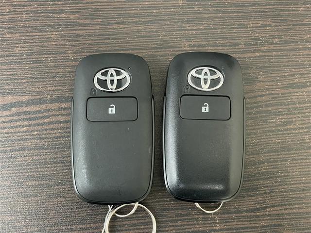 ライズ Z 誤発進抑制機能 エアコン スマートキー&プッシュスタート 地デジTV ドライブレコーダ VSA 盗難防止装置 ミュージックプレイヤー接続可 アイドリングストップ機能 クルコン バックモニター キーレス(38枚目)