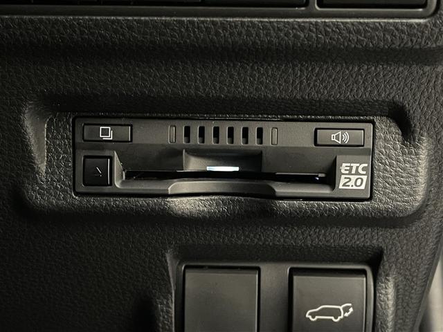 カローラクロス ハイブリッド　Ｚ　衝突軽減Ｂ　記録簿有　スマキ－　Ｂモニター　アクティブクルーズコントロール　イモビ　ＬＥＤ　ＡＣ　運転席Ｐシート　メディアプレイヤー接続　キーレス　パワステ　アルミ　エアバッグ　ＡＢＳ　ドラレコ付き（10枚目）