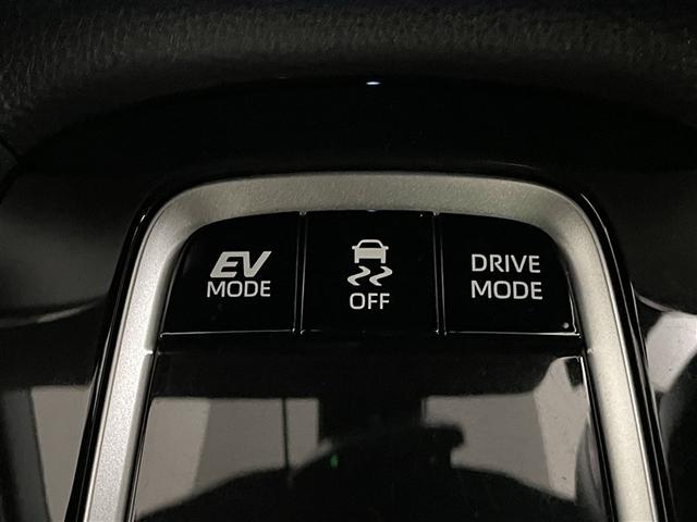 カローラクロス ハイブリッド　Ｚ　衝突軽減Ｂ　記録簿有　スマキ－　Ｂモニター　アクティブクルーズコントロール　イモビ　ＬＥＤ　ＡＣ　運転席Ｐシート　メディアプレイヤー接続　キーレス　パワステ　アルミ　エアバッグ　ＡＢＳ　ドラレコ付き（26枚目）