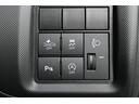 ■スマートアシストOFF、■コーナーセンサー、■VSC・TRC OFF、■Stop&Start キャンセル 各スイッチ、■手動光軸調整ダイヤル 装備