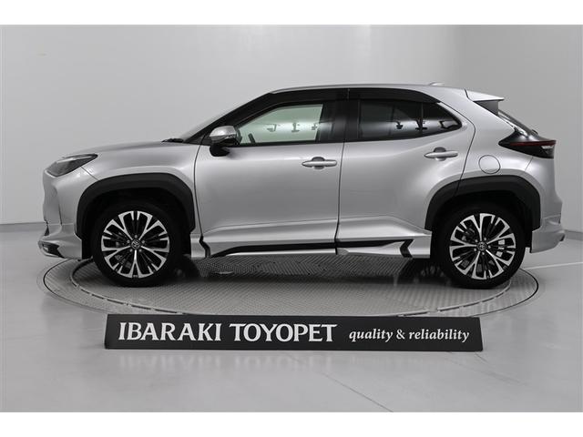 ヤリスクロス ハイブリッドZ ドライブレコーダ インテリジェントキー アルミホイル LEDライト リアカメラ クルーズコントロール 整備記録簿 横滑り防止システム ナビTV メモリーナビゲーション 電動シ-ト パワステ キーフリー(2枚目)