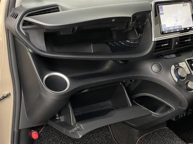 シエンタ ファンベースＧ　グランパー　ＴＳＳ　Ａストップ　Ｂモニタ　ＬＥＤヘッド　横滑り防止　両側電動スライドドア　スマートキー　キーレス　記録簿　ＥＴＣ　ドライブレコーダー　オートエアコン　メモリーナビ　イモビライザー　エアバッグ（33枚目）