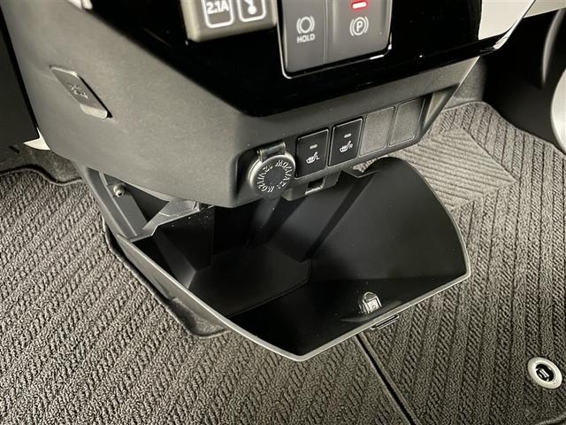 ルーミー カスタムＧ　アイドリング　両側電動ＳＤ　ＬＥＤヘット　バックビューモニター　衝突回避ブレーキ　ＴＶ　地デジ　スマートキー　クルーズコントロール　点検記録簿　ＥＴＣ　ドライブレコーダー　オートエアコン　ＡＢＳ　ＰＷ（30枚目）