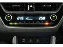 左右独立温度コントロール オートエアコン(ミラーヒーター付)装備。 運転席/助手席それぞれ温度設定が可能。
