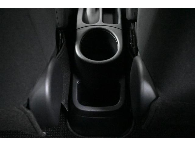 アクア Ｓ　キーレスエントリ　ワンオーナー車　オートエアコン　デュアルエアバック　ＥＳＣ　パワーウィンドウ　ＡＵＸ端子　ＳＲＳ　パワーステアリング　ＡＢＳ　記録簿付（14枚目）