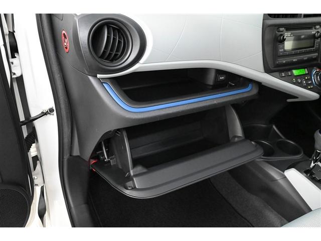 アクア Ｓ　キーレスエントリ　ワンオーナー車　オートエアコン　デュアルエアバック　ＥＳＣ　パワーウィンドウ　ＡＵＸ端子　ＳＲＳ　パワーステアリング　ＡＢＳ　記録簿付（29枚目）