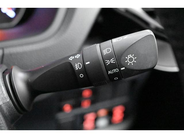 ヴォクシー ZS 煌II スマートキー・プッシュスタート バックガイドモニター セキュリティアラーム 両側パワスラドア ETC車載器 地デジテレビ 記録簿付き VSC LEDライト 助手席エアバック キーレスエントリー AC(19枚目)