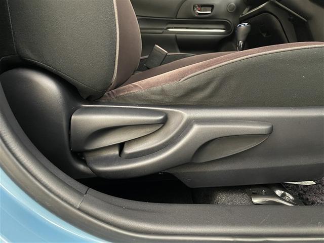 アクア Ｇ　誤発進抑制機能　バックモニタ　セキュリティー　メンテナンスノート　デュアルエアバック　ナビＴＶ　パワーウィンドウ　ＥＳＣ　ＡＴエアコン　ＡＢＳ　パワーステアリング　オートクルーズ　運転席エアバッグ（14枚目）