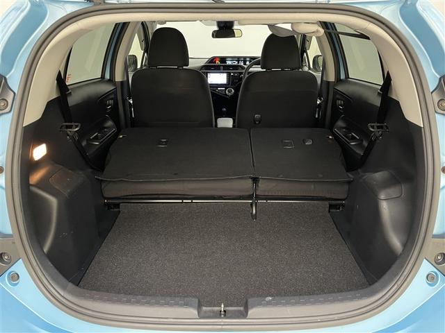 アクア Ｇ　誤発進抑制機能　バックモニタ　セキュリティー　メンテナンスノート　デュアルエアバック　ナビＴＶ　パワーウィンドウ　ＥＳＣ　ＡＴエアコン　ＡＢＳ　パワーステアリング　オートクルーズ　運転席エアバッグ（18枚目）