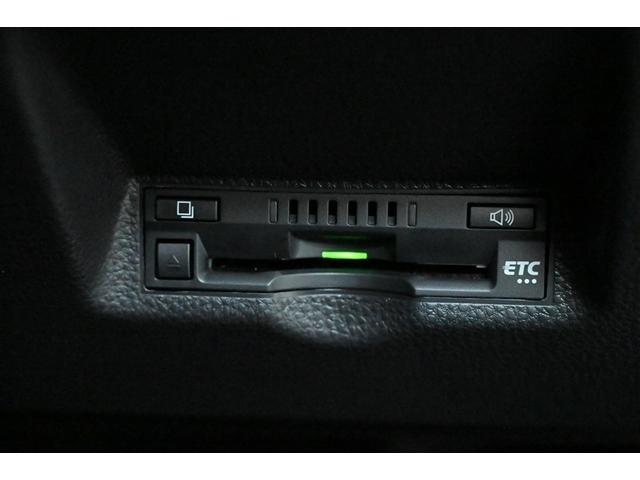 ヤリスクロス X プリクラッシュセーフティシステム フルセグTV 横滑防止装置 エアコン オートクルーズコントロール 盗難防止システム キーレス バックガイドモニター パワーウインドウ 記録簿 ナビ&TV メモリーナビ(10枚目)