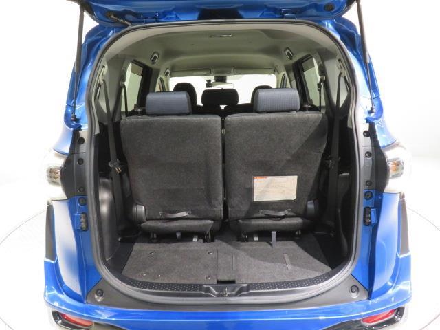 シエンタ ハイブリッドG 衝突被害軽減システム ETC ドラレコ 両側電動スライド 乗車定員7人 3列シート スマートキー キーレス ハイブリッド(10枚目)