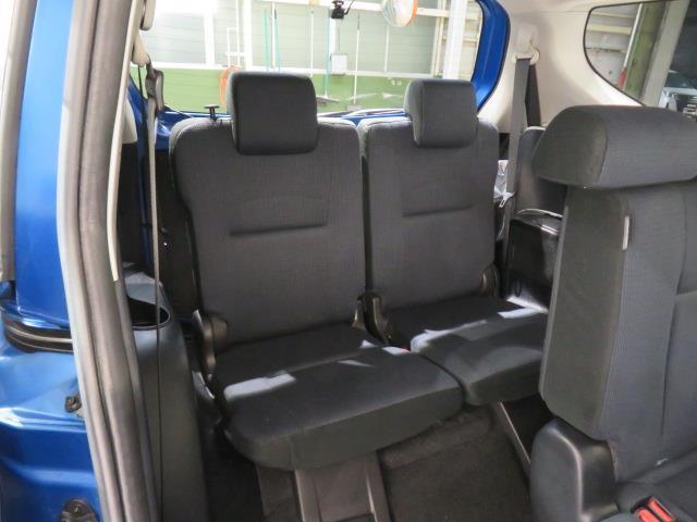 シエンタ ハイブリッドG 衝突被害軽減システム ETC ドラレコ 両側電動スライド 乗車定員7人 3列シート スマートキー キーレス ハイブリッド(13枚目)