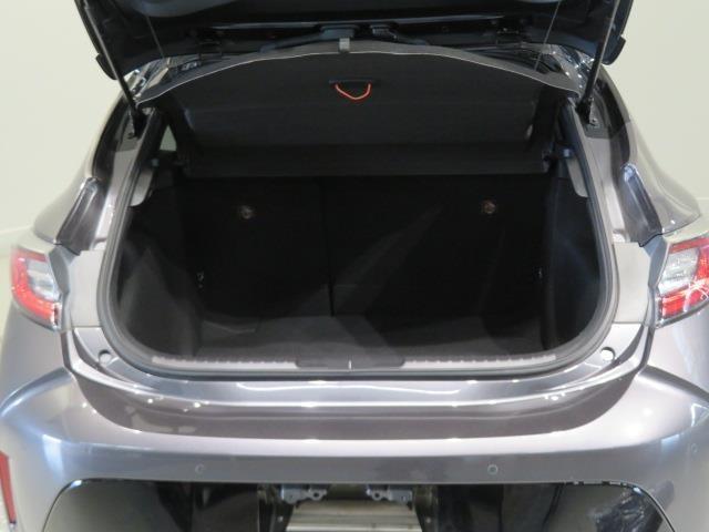 カローラスポーツ ハイブリッドＧ　Ｚ　衝突被害軽減システム　フルセグ　バックカメラ　ＥＴＣ　ミュージックプレイヤー接続可　オートクルーズコントロール　ＬＥＤヘッドランプ　スマートキー　キーレス　ハイブリッド　ワンオーナー（12枚目）