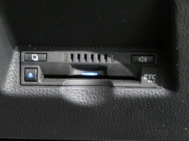 ＧＲヤリス ＲＺ　ハイパフォーマンス　６速マニュアル　衝突被害軽減システム　バックカメラ　ＥＴＣ　ハーフレザー　オートクルーズコントロール　ＬＥＤヘッドランプ　スマートキー　キーレス　４ＷＤ　ワンオーナー（17枚目）