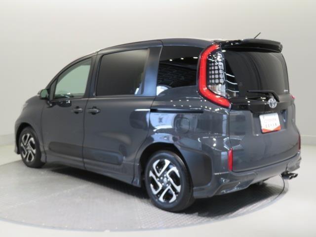 シエンタ ハイブリッドZ 衝突被害軽減システム バックカメラ ETC ミュージックプレイヤー接続可 オートクルーズコントロール LEDヘッドランプ 両側電動スライド 乗車定員7人 3列シート スマートキー キーレス(6枚目)