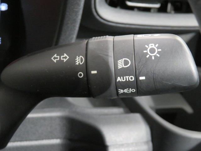 シエンタ ハイブリッドZ 衝突被害軽減システム バックカメラ ETC ミュージックプレイヤー接続可 オートクルーズコントロール LEDヘッドランプ 両側電動スライド 乗車定員7人 3列シート スマートキー キーレス(25枚目)