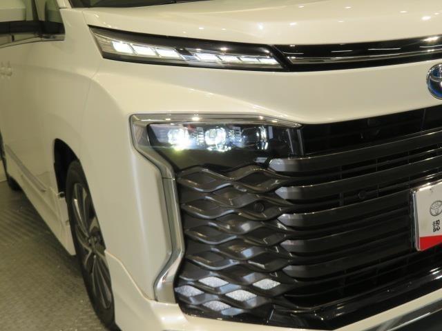 ヴォクシー ハイブリッドS-Z 衝突被害軽減システム バックカメラ ETC ドラレコ ミュージックプレイヤー接続可 オートクルーズコントロール LEDヘッドランプ 両側電動スライド 乗車定員7人 3列シート スマートキー キーレス(8枚目)