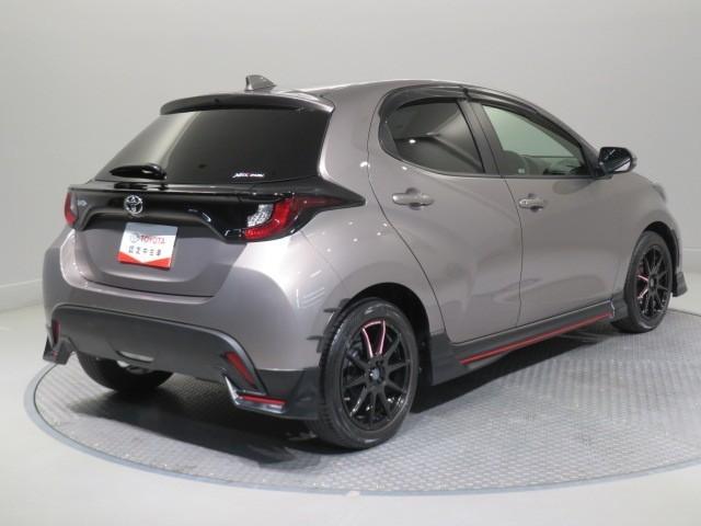 ヤリス Ｘ　６速マニュアル　衝突被害軽減システム　バックカメラ　ＥＴＣ　ドラレコ　ミュージックプレイヤー接続可　ＬＥＤヘッドランプ　キーレス　ワンオーナー（8枚目）