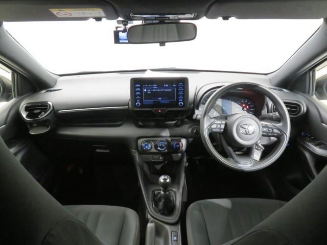 ヤリス Ｘ　６速マニュアル　衝突被害軽減システム　バックカメラ　ＥＴＣ　ドラレコ　ミュージックプレイヤー接続可　ＬＥＤヘッドランプ　キーレス　ワンオーナー（18枚目）