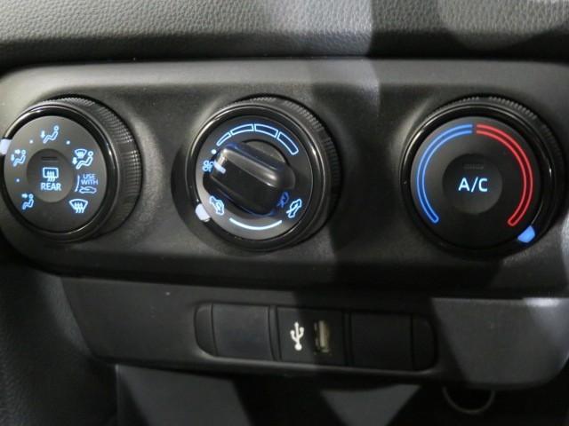 ヤリス Ｘ　６速マニュアル　衝突被害軽減システム　バックカメラ　ＥＴＣ　ドラレコ　ミュージックプレイヤー接続可　ＬＥＤヘッドランプ　キーレス　ワンオーナー（28枚目）