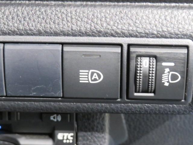 カローラスポーツ Ｇ　Ｚ　６速マニュアル　衝突被害軽減システム　メモリーナビ　フルセグ　バックカメラ　ＥＴＣ　ミュージックプレイヤー接続可　オートクルーズコントロール　ＬＥＤヘッドランプ　スマートキー　キーレス（17枚目）