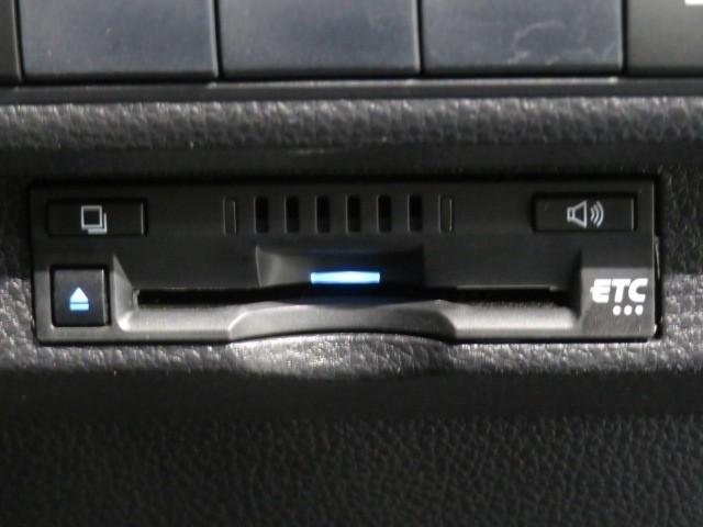 カローラスポーツ Ｇ　Ｚ　６速マニュアル　衝突被害軽減システム　メモリーナビ　フルセグ　バックカメラ　ＥＴＣ　ミュージックプレイヤー接続可　オートクルーズコントロール　ＬＥＤヘッドランプ　スマートキー　キーレス（18枚目）