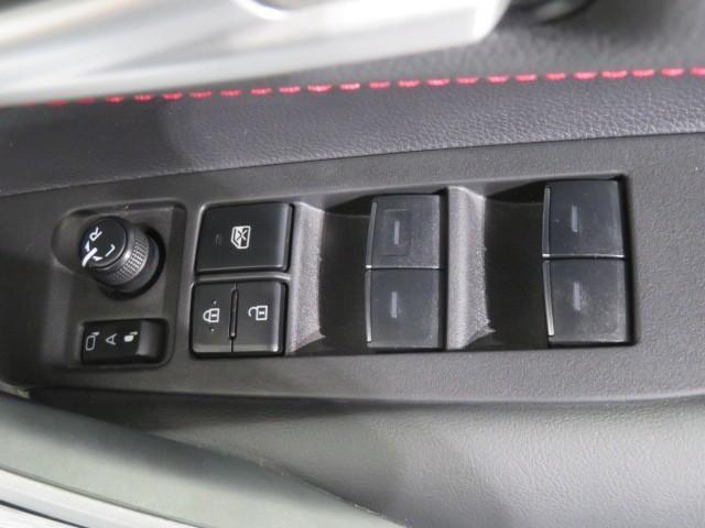 カローラスポーツ ハイブリッドＧ　Ｚ　衝突被害軽減システム　ＥＴＣ　ドラレコ　オートクルーズコントロール　ＬＥＤヘッドランプ　スマートキー　キーレス　ハイブリッド　ワンオーナー（13枚目）