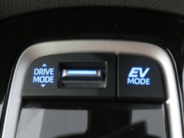 カローラスポーツ ハイブリッドＧ　Ｚ　衝突被害軽減システム　ＥＴＣ　ドラレコ　オートクルーズコントロール　ＬＥＤヘッドランプ　スマートキー　キーレス　ハイブリッド　ワンオーナー（30枚目）