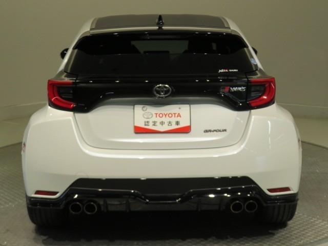 ＧＲヤリス ＲＺ　ハイパフォーマンス　６速マニュアル　ＥＴＣ　ドラレコ　ＬＥＤヘッドランプ　スマートキー　キーレス　４ＷＤ　ワンオーナー（7枚目）