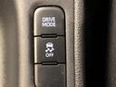 ドライブモードは走りの穏やかな順から「エコ」「ノーマル」「スポーツ」等が選べます。車種によりアクセルレスポンスやステアリングの重さ、エアコンの利き具合等が違います。