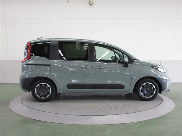 シエンタ ハイブリッドＺ　フルセグ　メモリーナビ　ミュージックプレイヤー接続可　バックカメラ　衝突被害軽減システム　ＥＴＣ　ドラレコ　両側電動スライド　ＬＥＤヘッドランプ　ウオークスルー　乗車定員７人　３列シート　記録簿（5枚目）