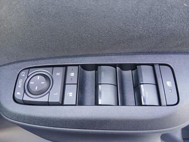 ヤリスクロス ハイブリッドZ アドベンチャー メモリーナビ ミュージックプレイヤー接続可 バックカメラ 衝突被害軽減システム ETC ドラレコ LEDヘッドランプ(34枚目)