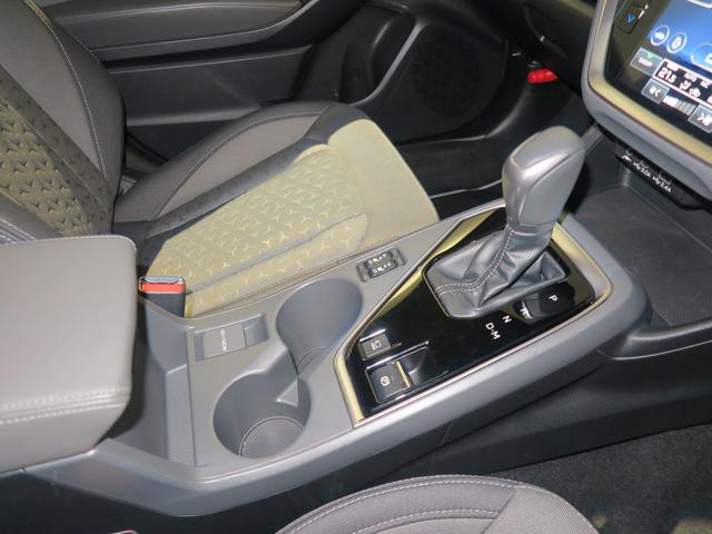 クロストレック Ｔｏｕｒｉｎｇ　元弊社社用車　ナビ機能レス仕様（24枚目）