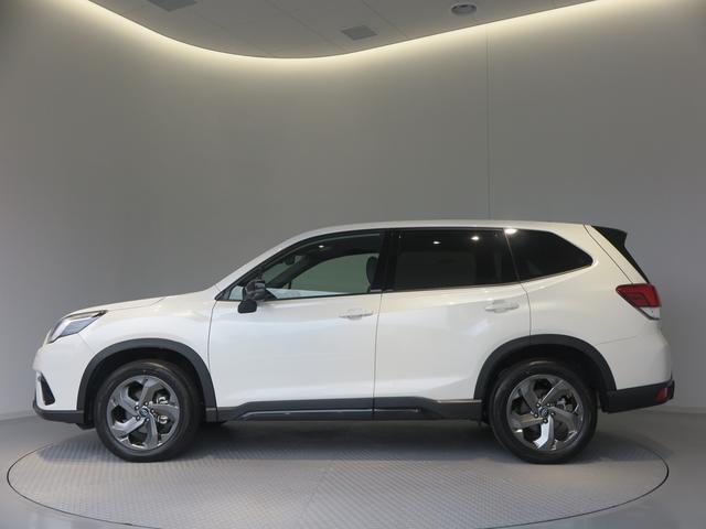 フォレスター STIスポーツ アイサイト搭載 元弊社社用車 オーディオレス(3枚目)