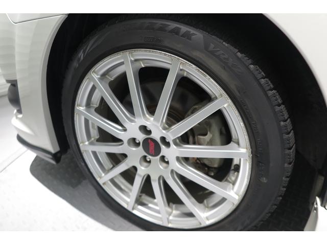 �A���~�z�C�[���ɏ�������܂��B�i�摜�͍��O�j