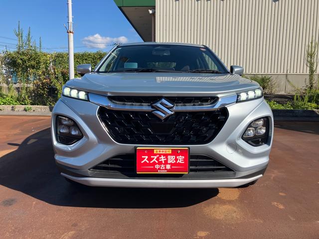 フロンクス １型　★フロンクス入荷しました★　４ＷＤ　純正ナビ　全方位カメラ　オートライト　プッシュスタート　シートヒーター　オートエアコン　衝突被害軽減システム　アイドリングストップ　衝突安全ボディ　盗難防止システム　横滑り防止機能（2枚目）