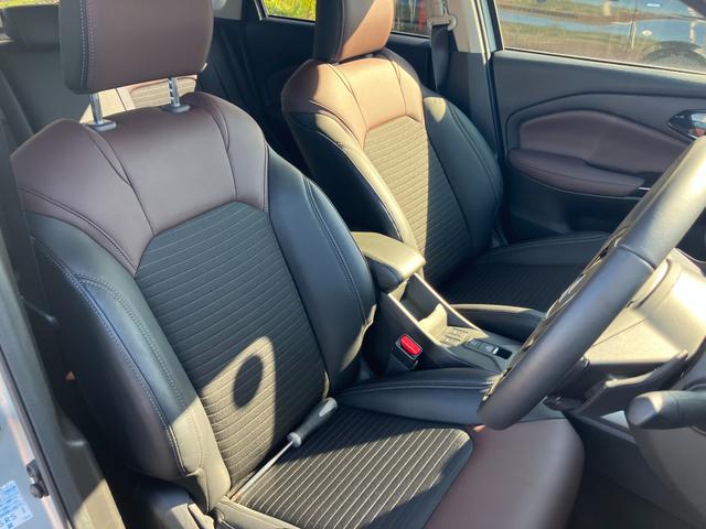 フロンクス １型　★フロンクス入荷しました★　４ＷＤ　純正ナビ　全方位カメラ　オートライト　プッシュスタート　シートヒーター　オートエアコン　衝突被害軽減システム　アイドリングストップ　衝突安全ボディ　盗難防止システム　横滑り防止機能（19枚目）
