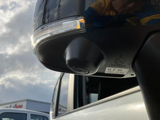 �S���ʃJ�����B�ʓr�Ή����Ă���i�r�Ɛڑ�����ƃN���}��^�ォ�猩���悤�ȉf���Ȃǂ��f���o���āA���p���T�|�[�g���Ă���܂��B