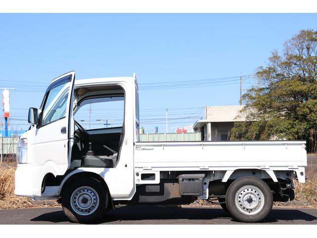 KCエアコン・パワステ 4WD 5MT 衝突被害軽減ブレーキ KCエアコンパワステ 4WD 5速MT 3方開 デュアルカメラブレーキサポート AMFMラジオ(10枚目)