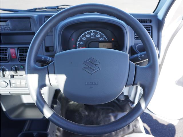 キャリイトラック KCエアコン・パワステ 4WD 5速MT 3方開 キーレス 4WD 5速MT リアパーキングセンサー キーレスエントリー 3方開 AMFMラジオ オートライト スペアタイヤ 衝突被害軽減システム アイドリングストップ 横滑り防止機能 衝突安全ボディ(13枚目)