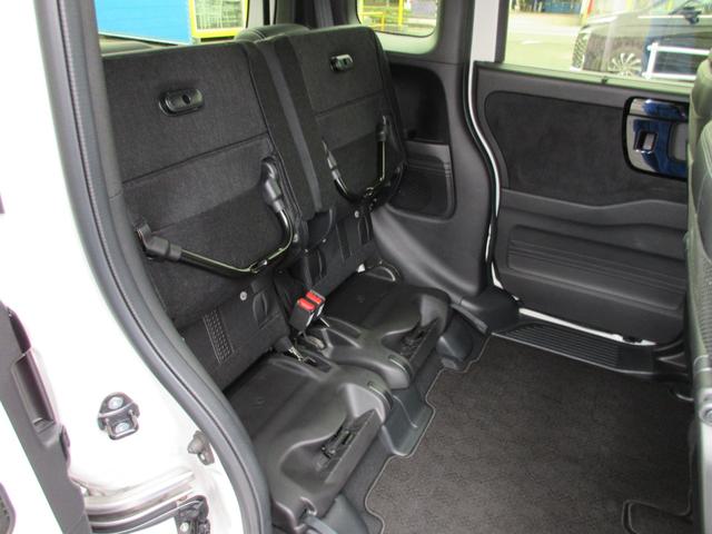N-BOXカスタム Lターボ 純正9インチナビフルセグTV バックガイドモニター 両側パワースライドドア シートヒーター ハーフレザーシート LEDヘットライト LEDファグランプ 前後ドライブレコーダー ETC(8枚目)