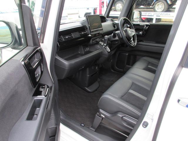 N-BOXカスタム Lターボ 純正9インチナビフルセグTV バックガイドモニター 両側パワースライドドア シートヒーター ハーフレザーシート LEDヘットライト LEDファグランプ 前後ドライブレコーダー ETC(9枚目)